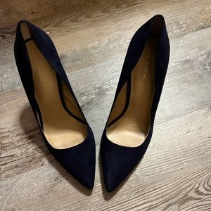Saks Fifth Ave navy pumps